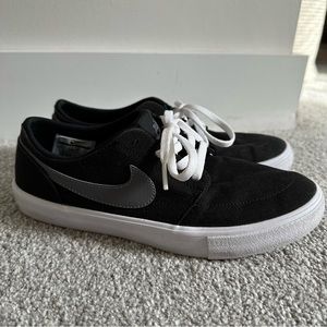 Nike skate shoes